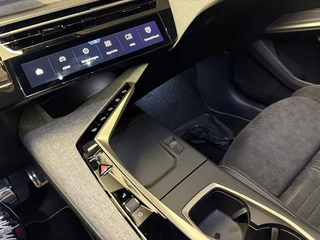 Peugeot 5008 1.6 PHEV GT