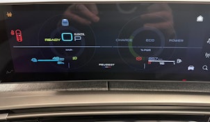 Vehicle image PEUGEOT 5008 1.6 PHEV GT