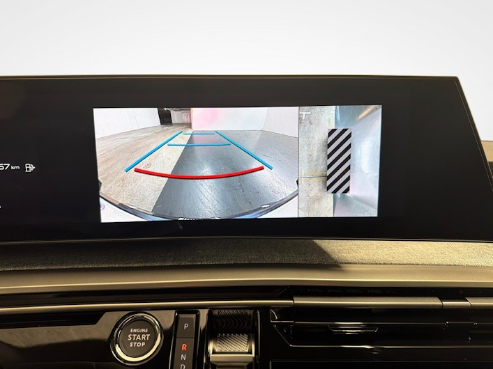 Vehicle image PEUGEOT 5008