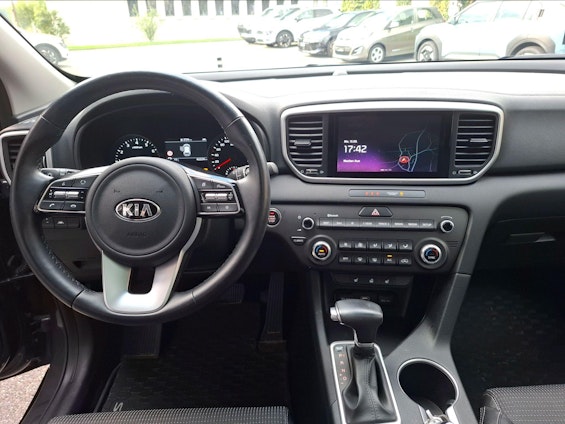 Vehicle image 9 Vehicle image 9