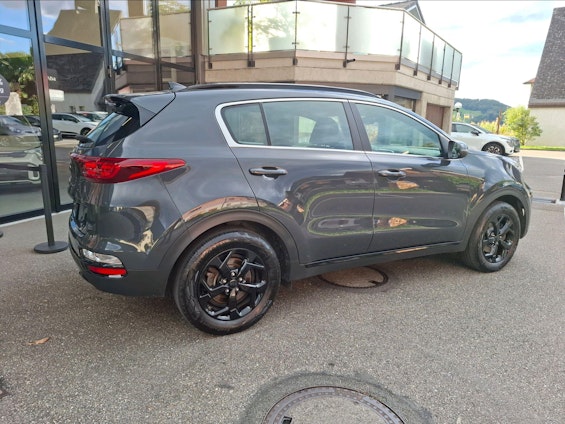 Vehicle image 4 Vehicle image 4