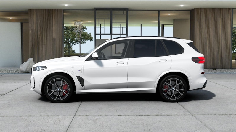 Vehicle image BMW X5
