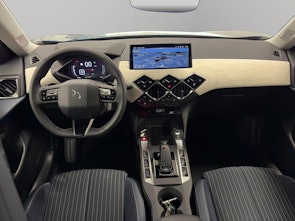 Vehicle image DS AUTOMOBILES 3 Crossback 1.2 Hybrid Jules Verne