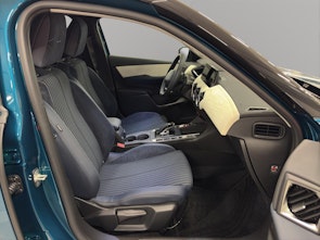 Vehicle image DS AUTOMOBILES 3 Crossback 1.2 Hybrid Jules Verne