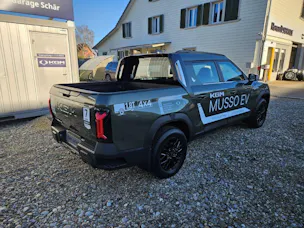 KGM Musso EV Bronze