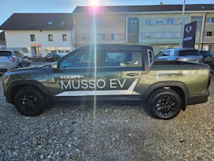 KGM Musso EV Bronze