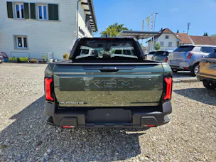 KGM Musso EV Bronze