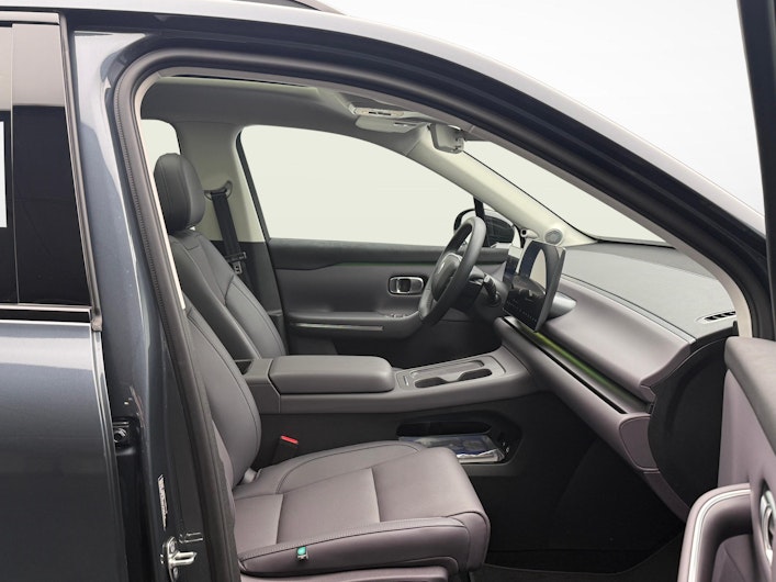 Vehicle image LEAPMOTOR C10