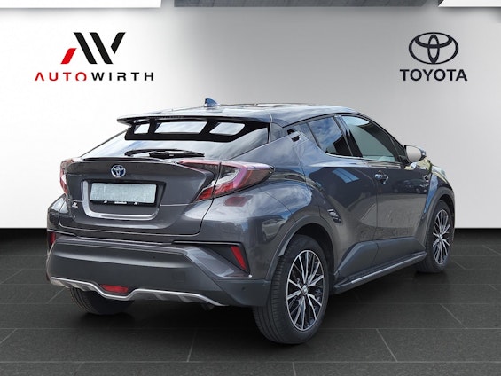 Vehicle image 4 Vehicle image 4