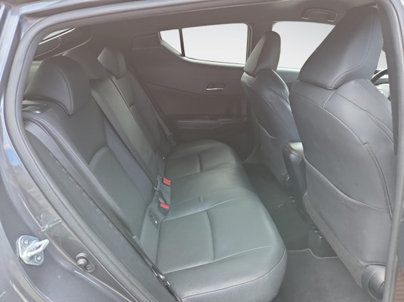 Vehicle image 16 Vehicle image 16