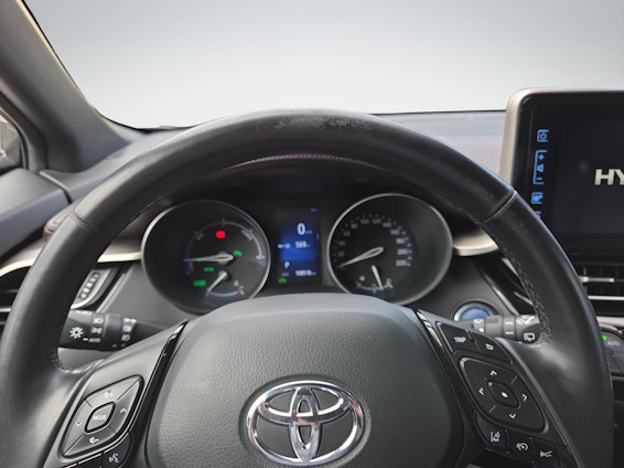 Vehicle image 10 Vehicle image 10