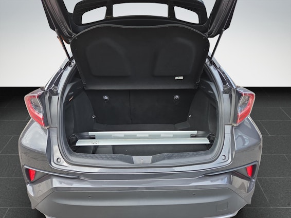 Vehicle image 17 Vehicle image 17