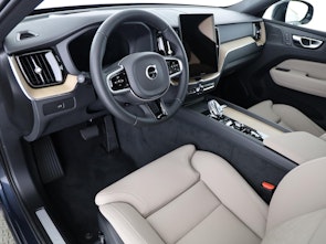 image du véhicule VOLVO XC60 2.0 B5 MH Ultra Dark AWD