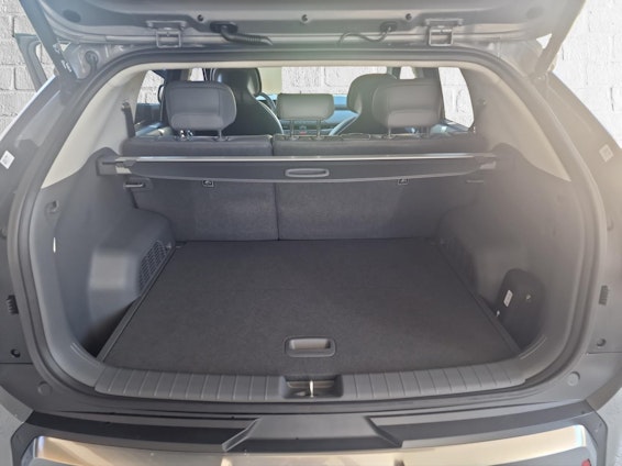 Vehicle image 18 Vehicle image 18