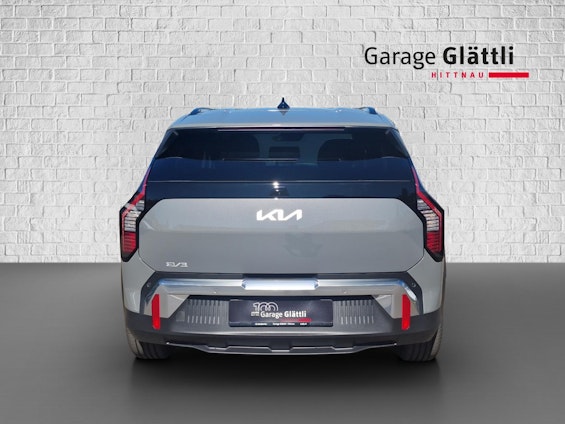 Vehicle image 3 Vehicle image 3