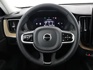 Volvo XC60 2.0 B5 MH Ultra Dark AWD