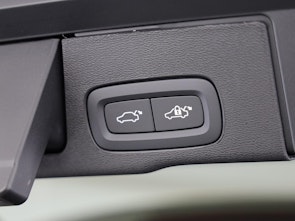 image du véhicule VOLVO XC60 2.0 B5 MH Ultra Dark AWD