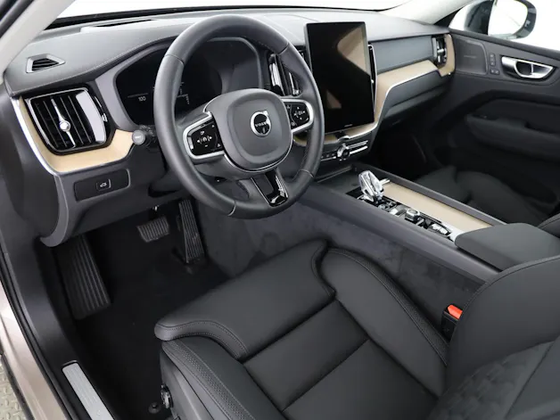 Volvo XC60 2.0 B5 MH Ultra Dark AWD