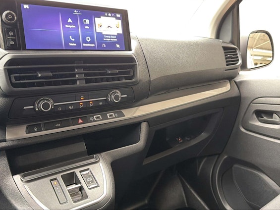 Vehicle image 12 Vehicle image 12