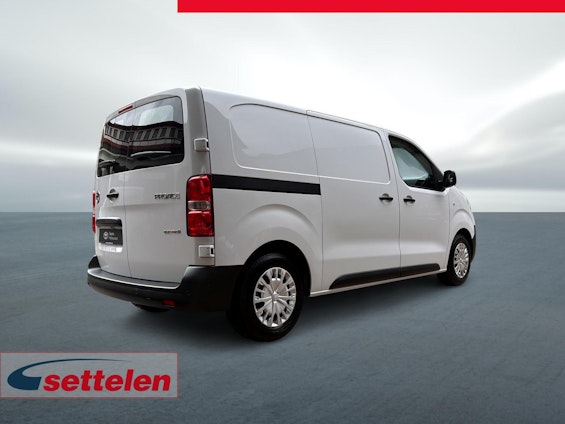 Vehicle image 4 Vehicle image 4