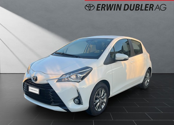 First vehicle image First vehicle image