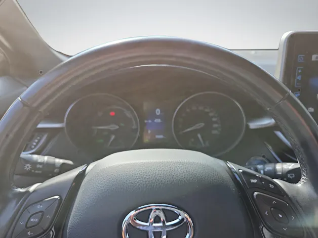 Toyota C-HR 1.8 VVTi HSD Trend