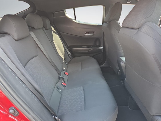 Vehicle image 16 Vehicle image 16