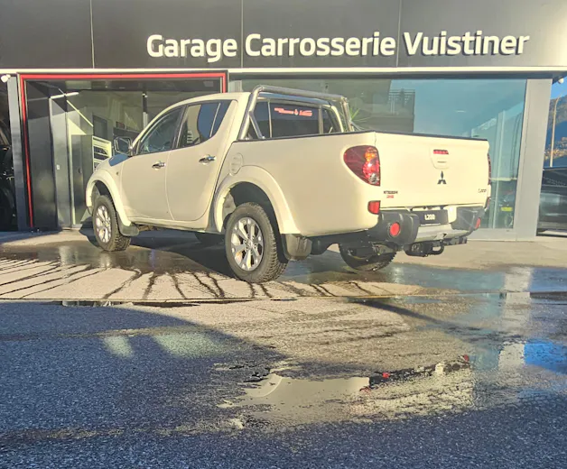 Mitsubishi L200 D-Cab Pick-up 2.5 DID HP 178 4x4 Intense