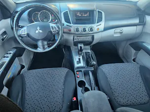 Mitsubishi L200 D-Cab Pick-up 2.5 DID HP 178 4x4 Intense