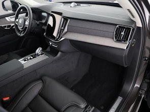 Vehicle image VOLVO XC90 2.0 B5 MH Ultra Dark AWD