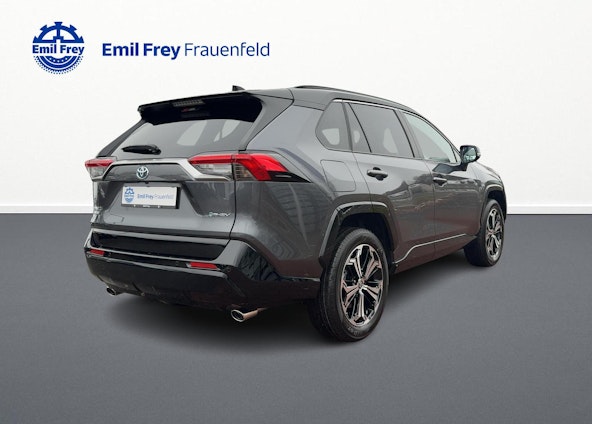 Vehicle image 4 Vehicle image 4