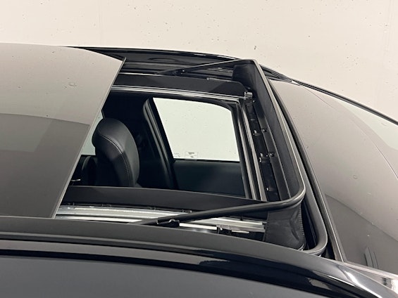 Vehicle image 11 Vehicle image 11