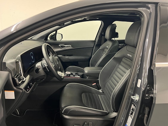 Vehicle image 2 Vehicle image 2