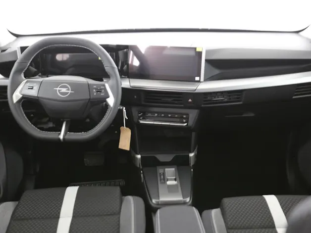 Opel 1.2 T HEV 145 GS