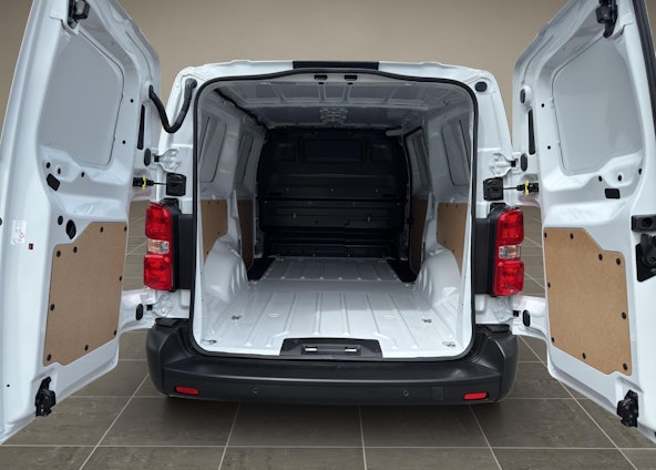 Vehicle image 14 Vehicle image 14