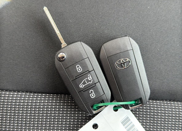 Vehicle image 19 Vehicle image 19