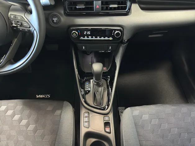 Toyota Yaris 1.5 VVT-i HSD Trend 116