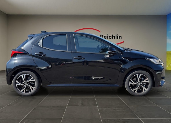 Vehicle image 5 Vehicle image 5