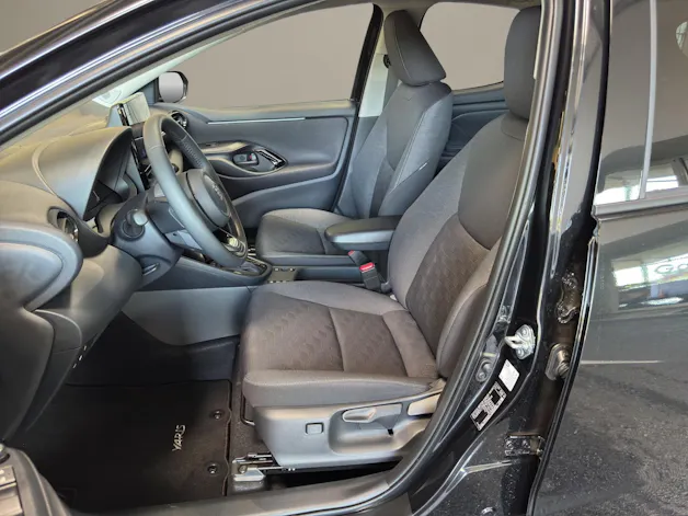 Toyota Yaris 1.5 VVT-i HSD Trend 116