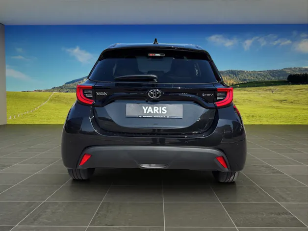 Toyota Yaris 1.5 VVT-i HSD Trend 116