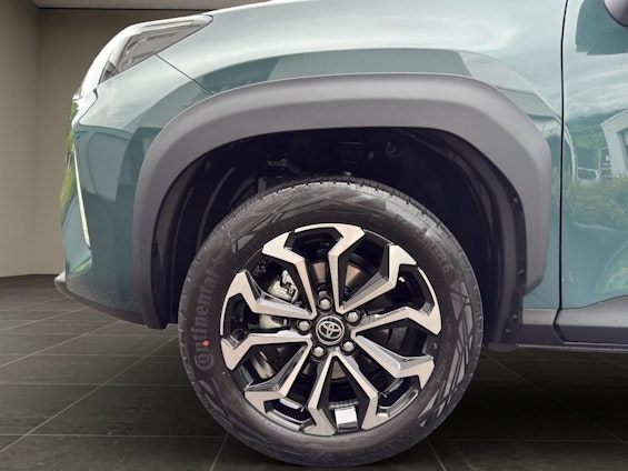 Vehicle image 18