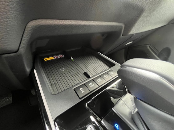 Vehicle image 15 Vehicle image 15