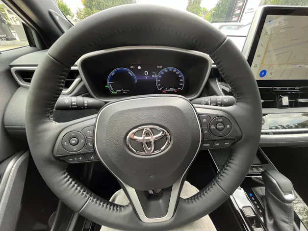 Toyota Corolla Cross 2.0 HSD Premium AWD-i