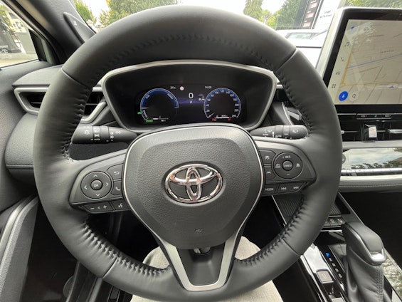 Vehicle image 13 Vehicle image 13