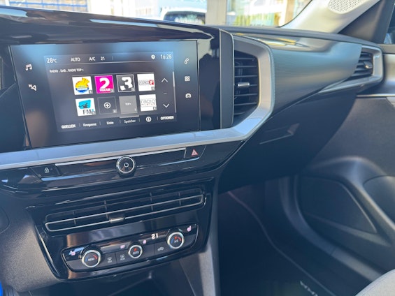 Vehicle image 9 Vehicle image 9