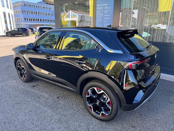 Vehicle image 3 Vehicle image 3