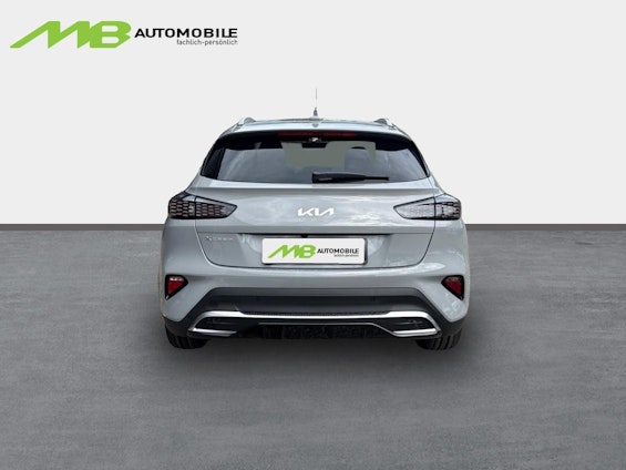 Vehicle image 4 Vehicle image 4