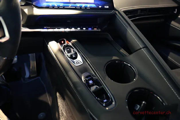 Chevrolet Corvette E-Ray 3LZ Convertible