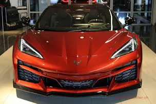 Chevrolet Corvette E-Ray 3LZ Convertible