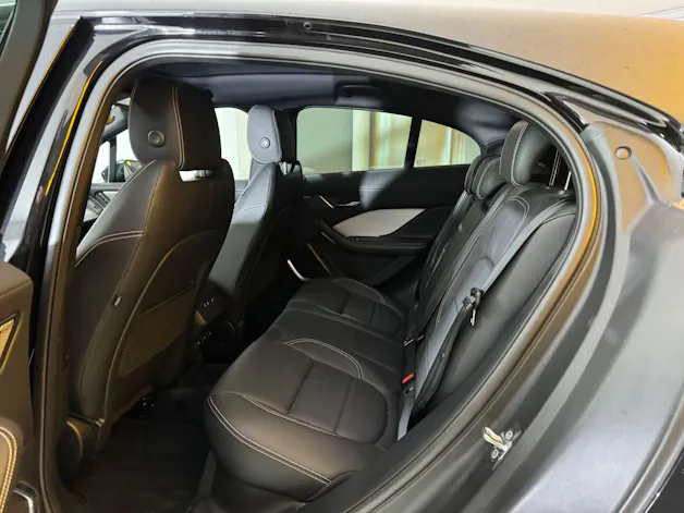 Jaguar I-Pace EV400 HSE AWD